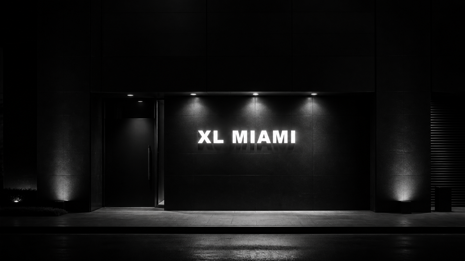Black and white exterior threshold study for XL HOTEL / 001